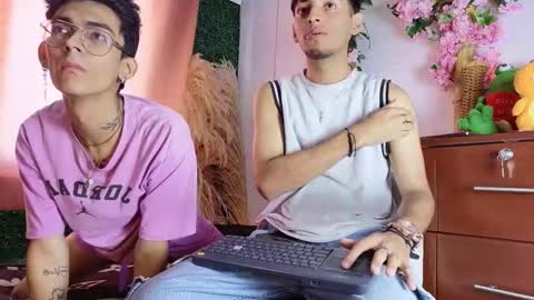 IAN HUNTER online show from February 20, 1:02 pm