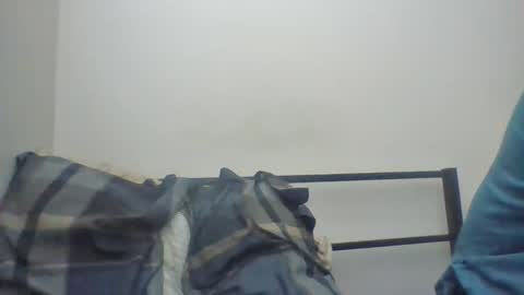 icetwerller online show from April 3, 3:09 pm