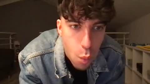 icyninesix online show from January 8, 7:03 pm