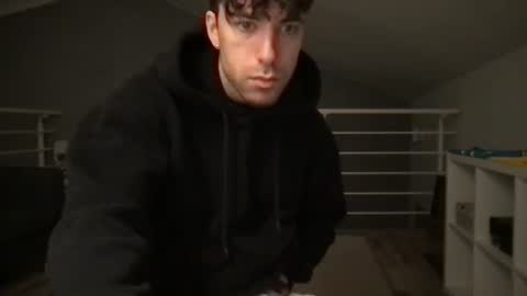 icyninesix online show from February 9, 3:32 am