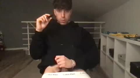 icyninesix online show from December 17, 3:17 am