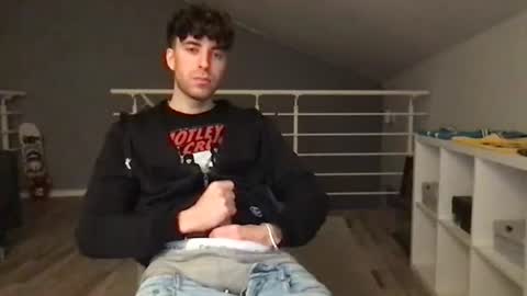 icyninesix online show from January 25, 9:57 pm