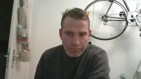 idontknowwhy1 online show from January 15, 10:46 pm