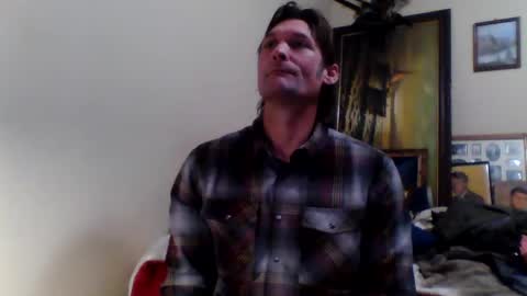 Snapshot of ifoundthegspot chatting on December 25, 5:48 am Darthmark420 online show from December 25, 5:48 am