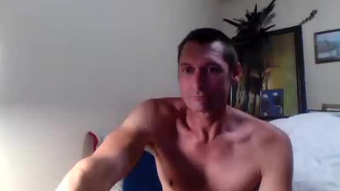Snapshot of ifoundthegspot chatting on October 20, 6:50 am Darthmark420 online show from October 20, 6:50 am