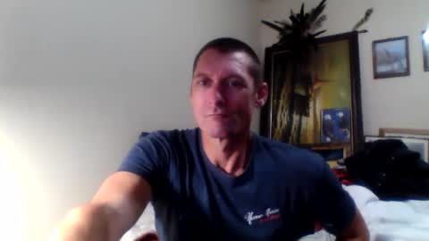 Snapshot of ifoundthegspot chatting on October 8, 9:46 am Darthmark420 online show from October 8, 9:46 am