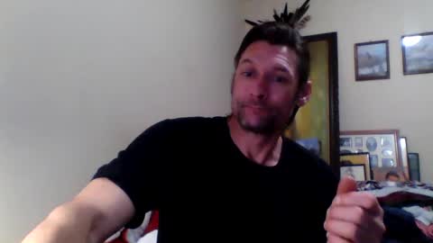 Snapshot of ifoundthegspot chatting on January 9, 8:03 am Darthmark420 online show from January 9, 8:03 am