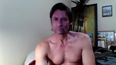 Snapshot of ifoundthegspot chatting on January 6, 8:35 am Darthmark420 online show from January 6, 8:35 am