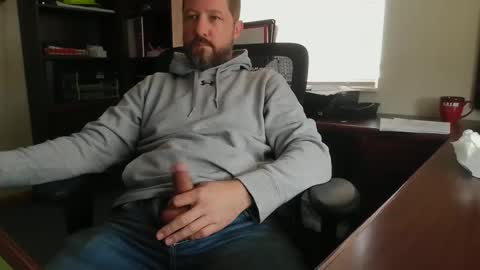 Hung office Stud online show from December 2, 7:03 pm