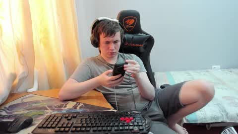 iliaskris online show from February 15, 7:51 am