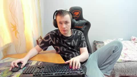 iliaskris online show from November 5, 8:49 am