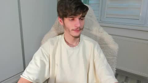 Snapshot of illusions888 chatting on February 25, 3:38 pm D-Illusion online show from February 25, 3:38 pm