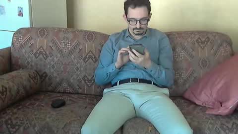 ilovecuteguy79 online show from May 22, 5:23 am