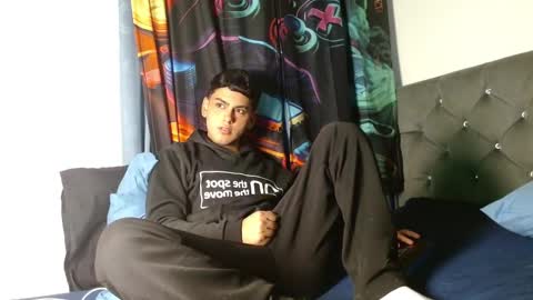 im_juanda online show from November 5, 8:33 pm