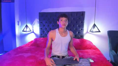 RALF online show from December 22, 3:25 am