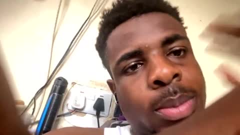 Snapshot of imaking01 chatting on January 27, 9:55 am imaking01 online show from January 27, 9:55 am