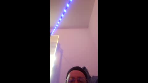 imhandy2 online show from April 8, 7:33 pm