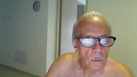 Snapshot of incendiado chatting on September 12, 10:54 pm incendiado online show from September 12, 10:54 pm