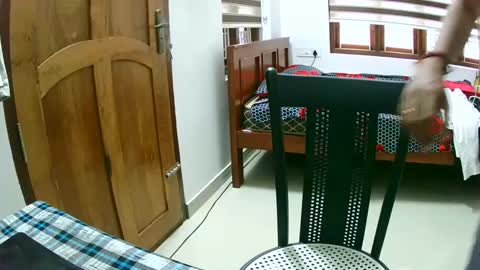 Inglorious Hairy Uncut online show from January 15, 11:32 am