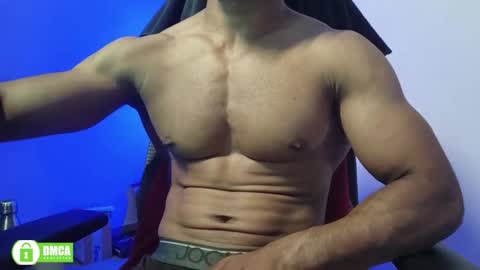 Snapshot of insanestud_miles chatting on October 17, 1:59 pm Miles online show from October 17, 1:59 pm