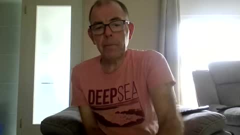 Snapshot of inthemood63 chatting on October 3, 2:44 pm inthemood63 online show from October 3, 2:44 pm