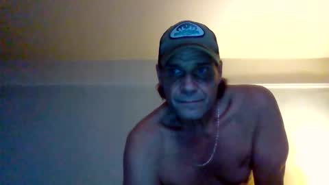 Snapshot of inurass2222 chatting on October 16, 2:19 am inurass2222 online show from October 16, 2:19 am