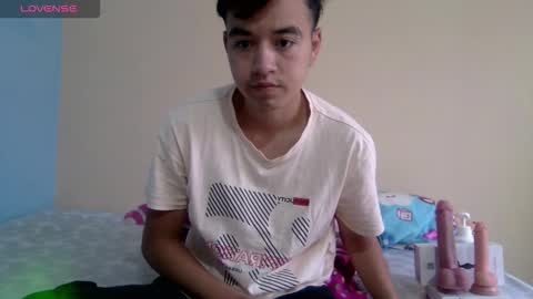 irondante01 online show from March 27, 12:06 pm