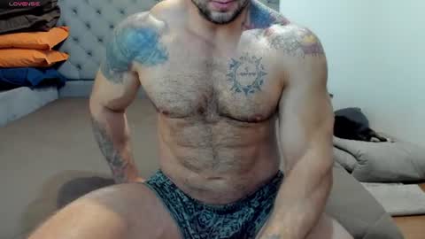 ironhulk22 online show from July 17, 6:03 pm