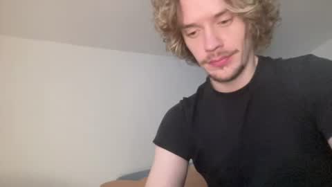 Sam online show from August 6, 10:43 am