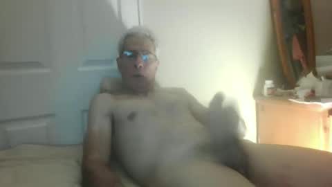 irrintzi60 online show from September 25, 12:53 am