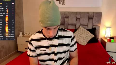 isaacblaze  online show from June 4, 3:56 am