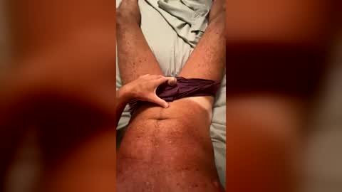 isemencum18 online show from June 25, 1:16 pm