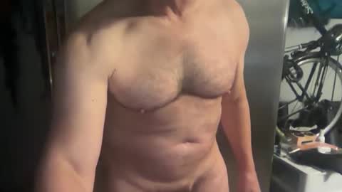 Snapshot of italiano9in chatting on October 31, 1:36 pm Tony online show from October 31, 1:36 pm