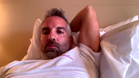 italiantoyboy84 online show from October 5, 8:07 am