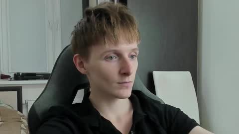 Ethan online show from November 6, 8:34 pm