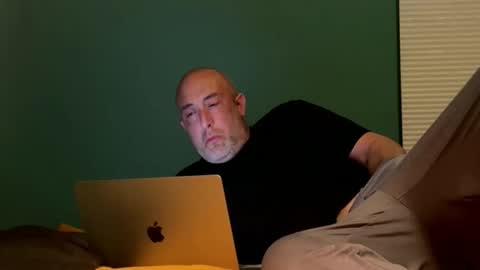 itsanexperiment online show from February 24, 7:09 am