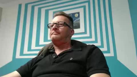 Snapshot of itsmeyes69 chatting on September 14, 12:01 am itsmeyes69 online show from September 14, 12:01 am