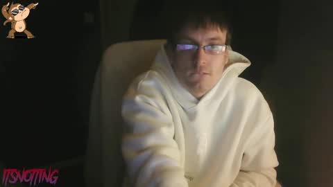 Snapshot of itsnotting834 chatting on January 31, 12:06 am online show from January 31, 12:06 am