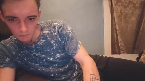 itzd123 online show from March 25, 5:33 am