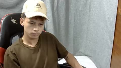 itzme_john online show from June 4, 8:26 pm