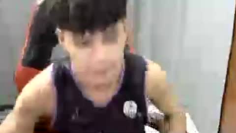 itzme_john online show from July 11, 8:49 am