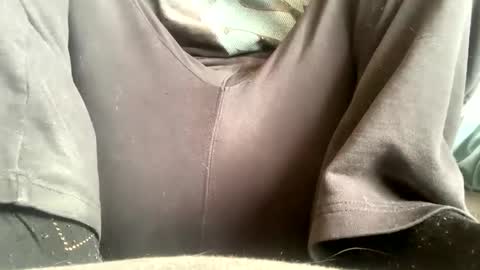 Snapshot of iuuuf2 chatting on February 16, 10:32 am Iuuuf2 or Samel online show from February 16, 10:32 am