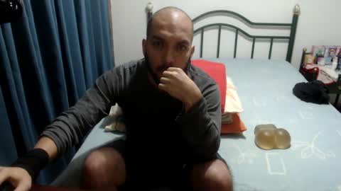 iwanturarse online show from June 9, 5:53 am