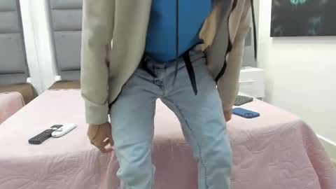 izato online show from March 5, 11:06 am