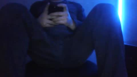Snapshot of j24781043 chatting on October 20, 7:07 pm ShyAlexX online show from October 20, 7:07 pm