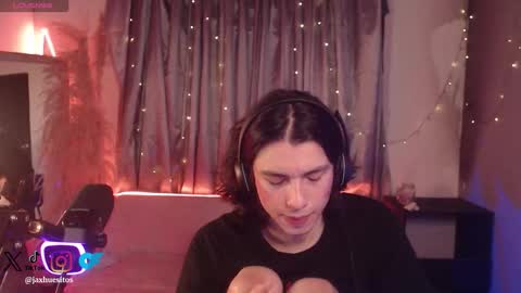 Hey im Jaxxxon check my info     online show from January 18, 10:39 am