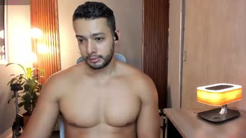 Calix  Independient model Insta and twt Calixsnake online show from July 28, 7:37 pm