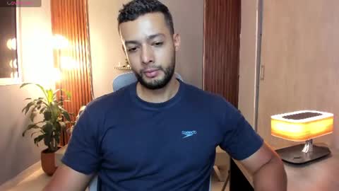 Calix  Independient model Insta and twt Calixsnake online show from July 26, 12:51 am