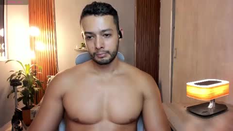 Calix  Independient model Insta and twt Calixsnake online show from July 28, 7:39 pm