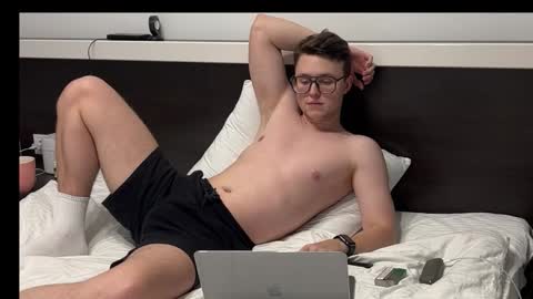 j_lyle_x online show from October 3, 7:08 pm